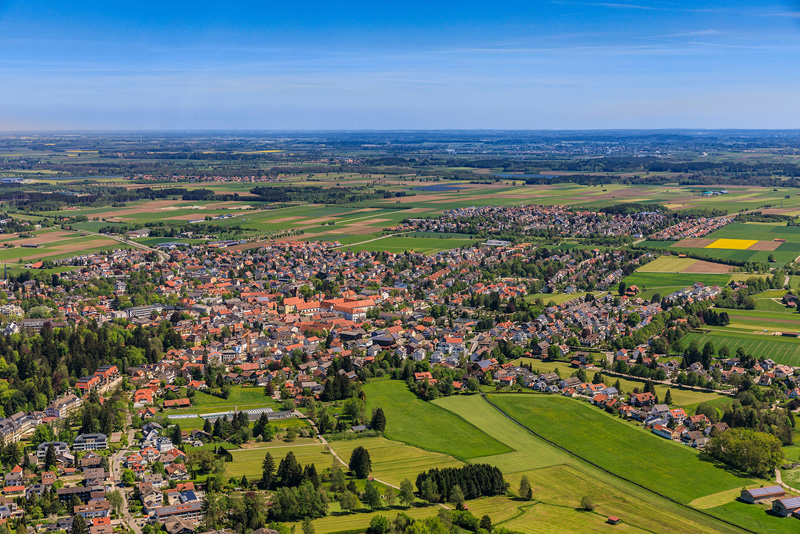 Luftbild von Bad Wörishofen im Allgäu
